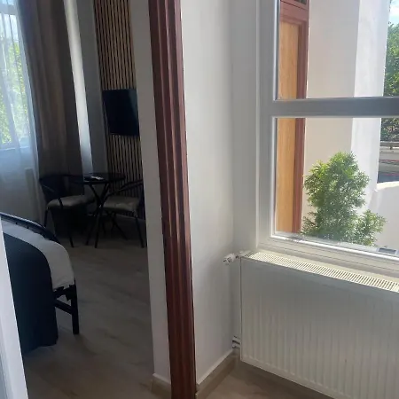 Studio 27Mp - Dormitor Cu Baie Proprie - Balcon - Bucatarie Complet Utilata Mogosoaia Exterior foto